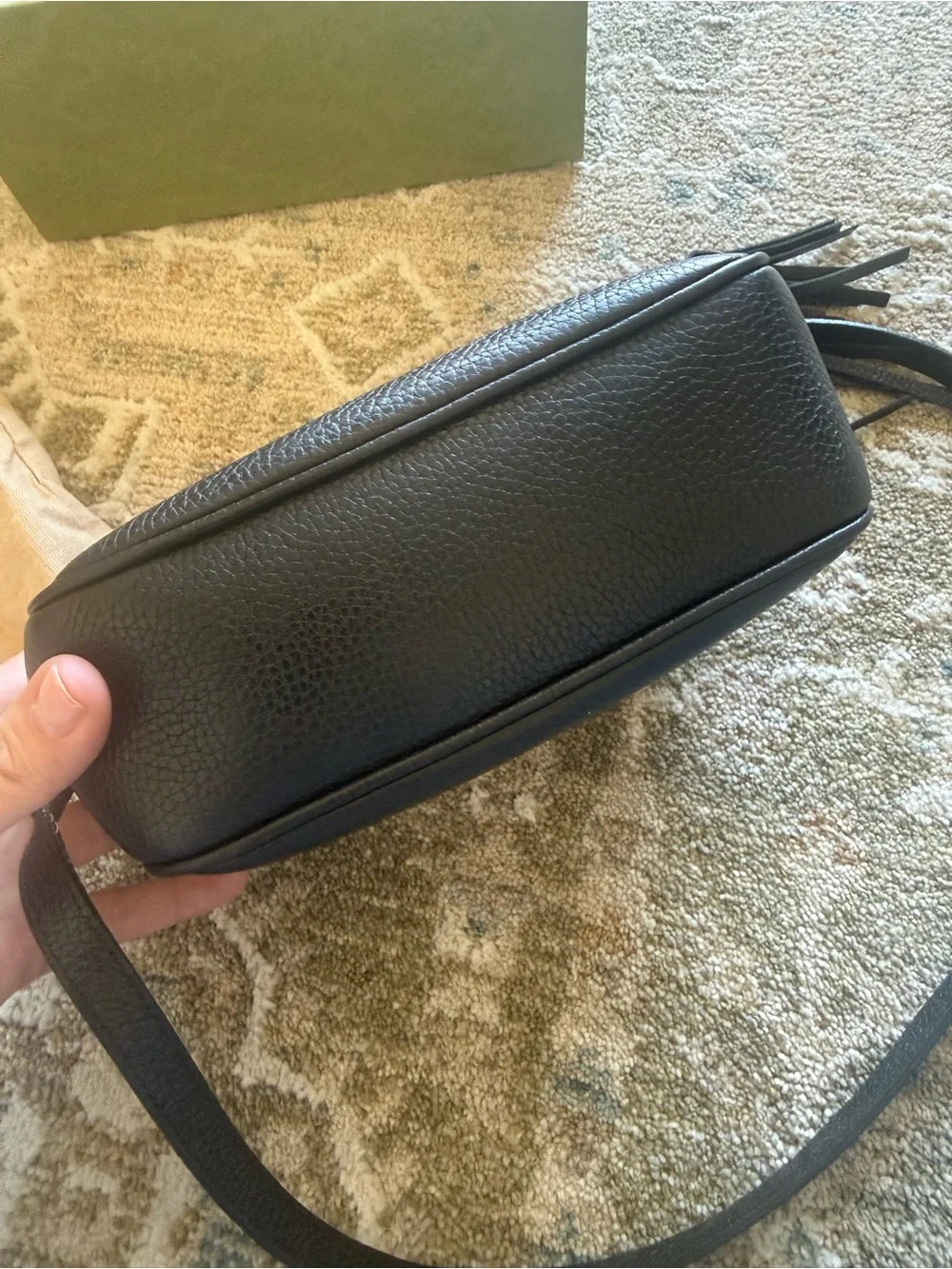 Authentic with receipt Gucci Black Pebbled Leather soho disco crossbody purse